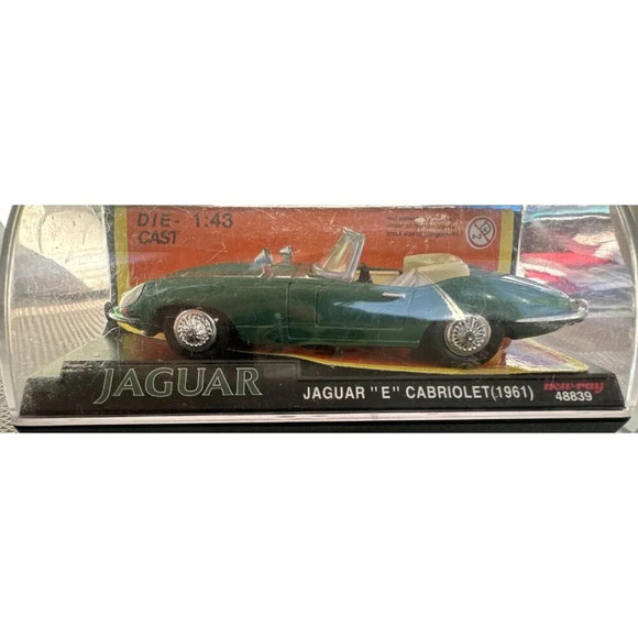 New Ray 1961 Jaguar E Type convertible Green 1/43 Ref  48839 - Picture 4 of 4